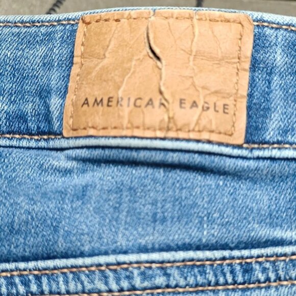 American Eagle Women's Hi-Rise Jeggings Distressed Medium Dark Wash Size 10 - Picture 5 of 13